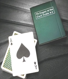 그린럭셔리 에스퍼트 앳 더 카드 테이블덱     Green Luxury Expert at the Card Table playing cares